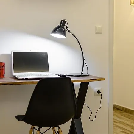 Naxian Nest 2br Near - Semi Basement Апартаменты