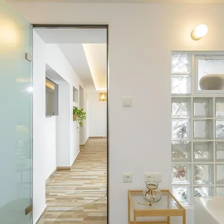 Апартаменты Naxian Nest 2br Near - Semi Basement