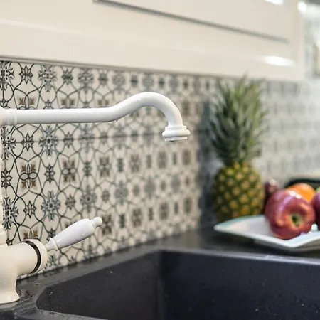 Apartment Naxian Nest 2br Near - Semi Basement