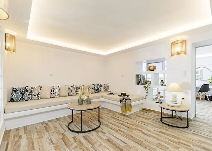 Naxian Nest 2br Near - Semi Basement Naxos City