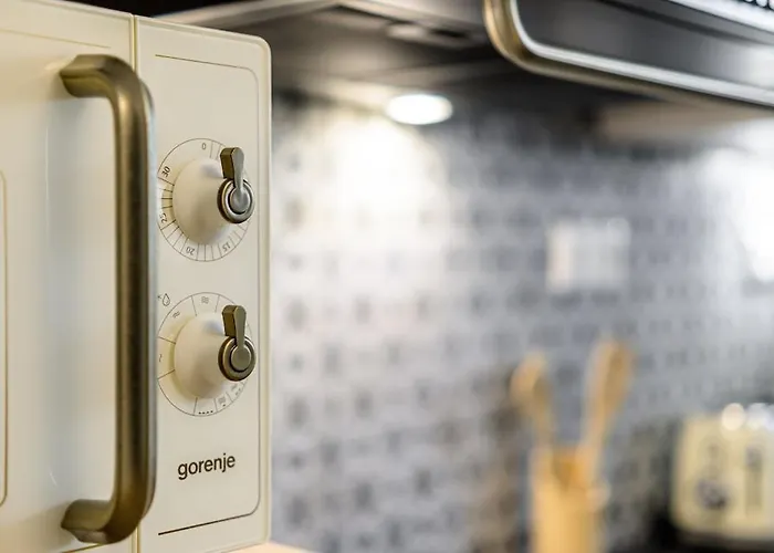 Apartment Naxian Nest 2br Near - Semi Basement *