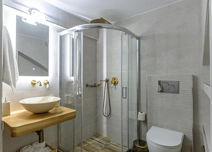 アパート Naxian Nest 2br Near - Semi Basement Naxos City